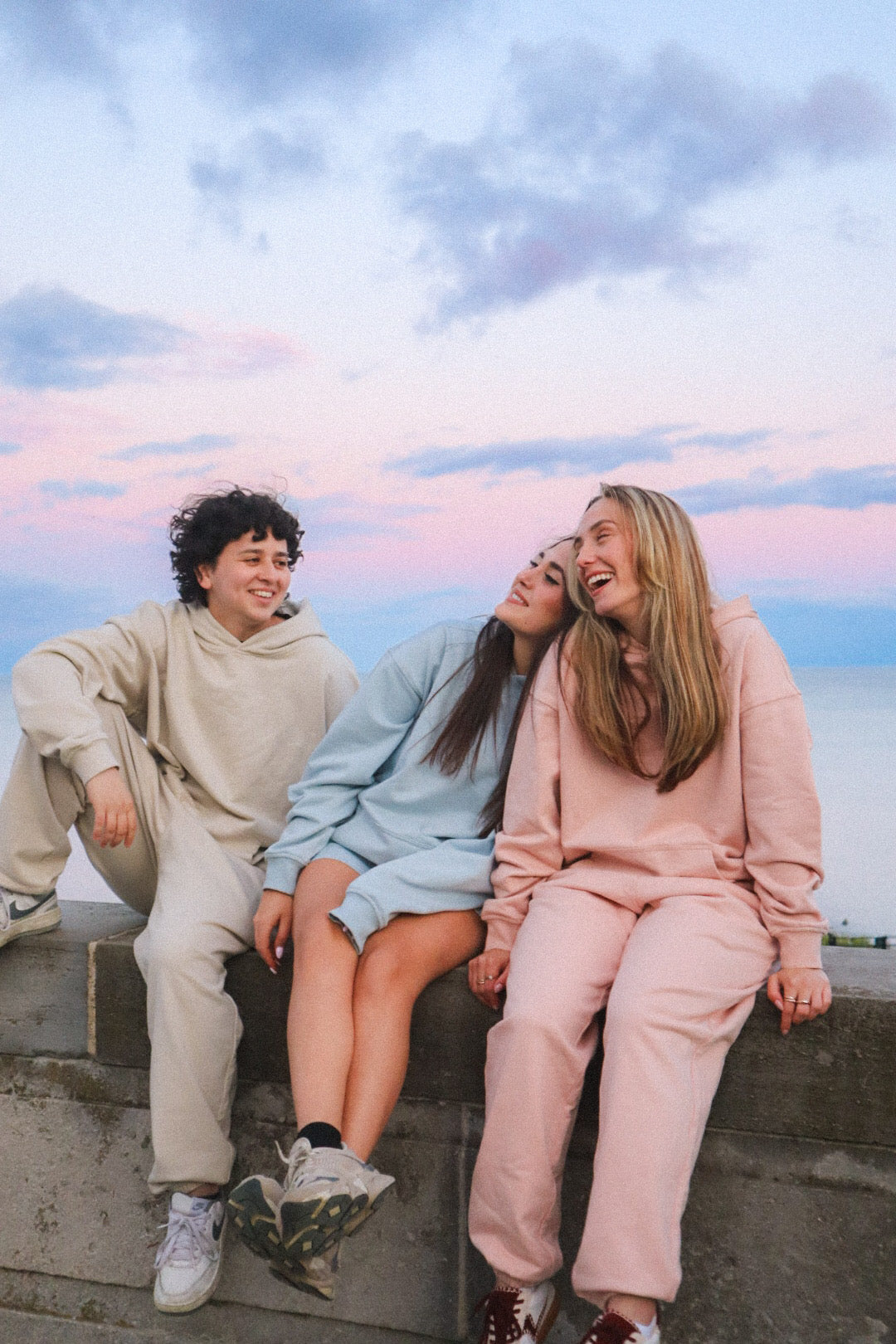 "The Awakening" hoodie in cloudy blue