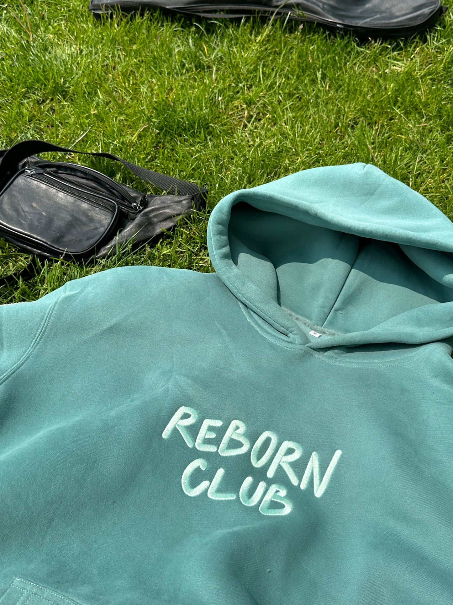 "STILL TIME" lux hoodie in Sea