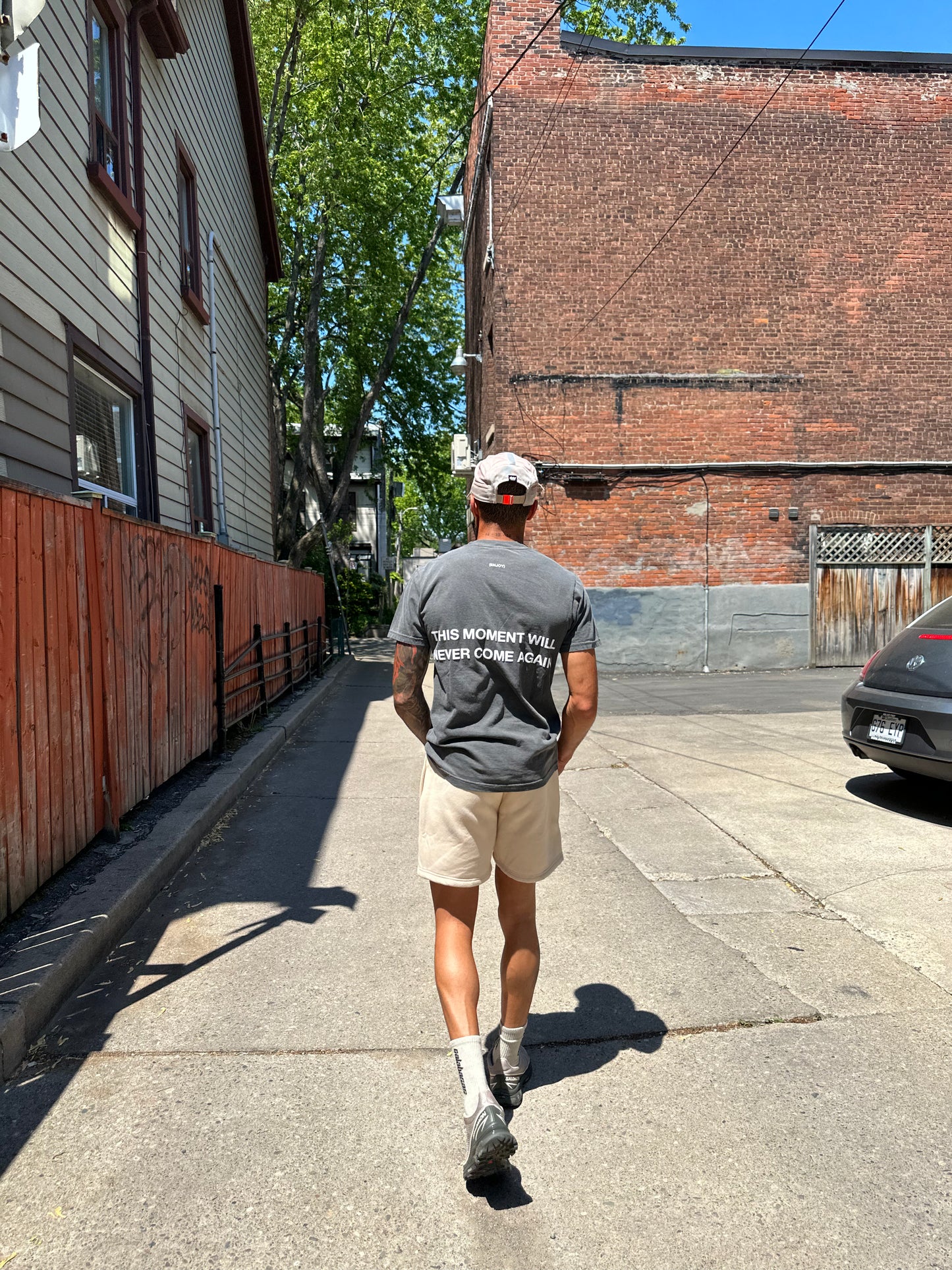 THIS MOMENT' acid gray tee