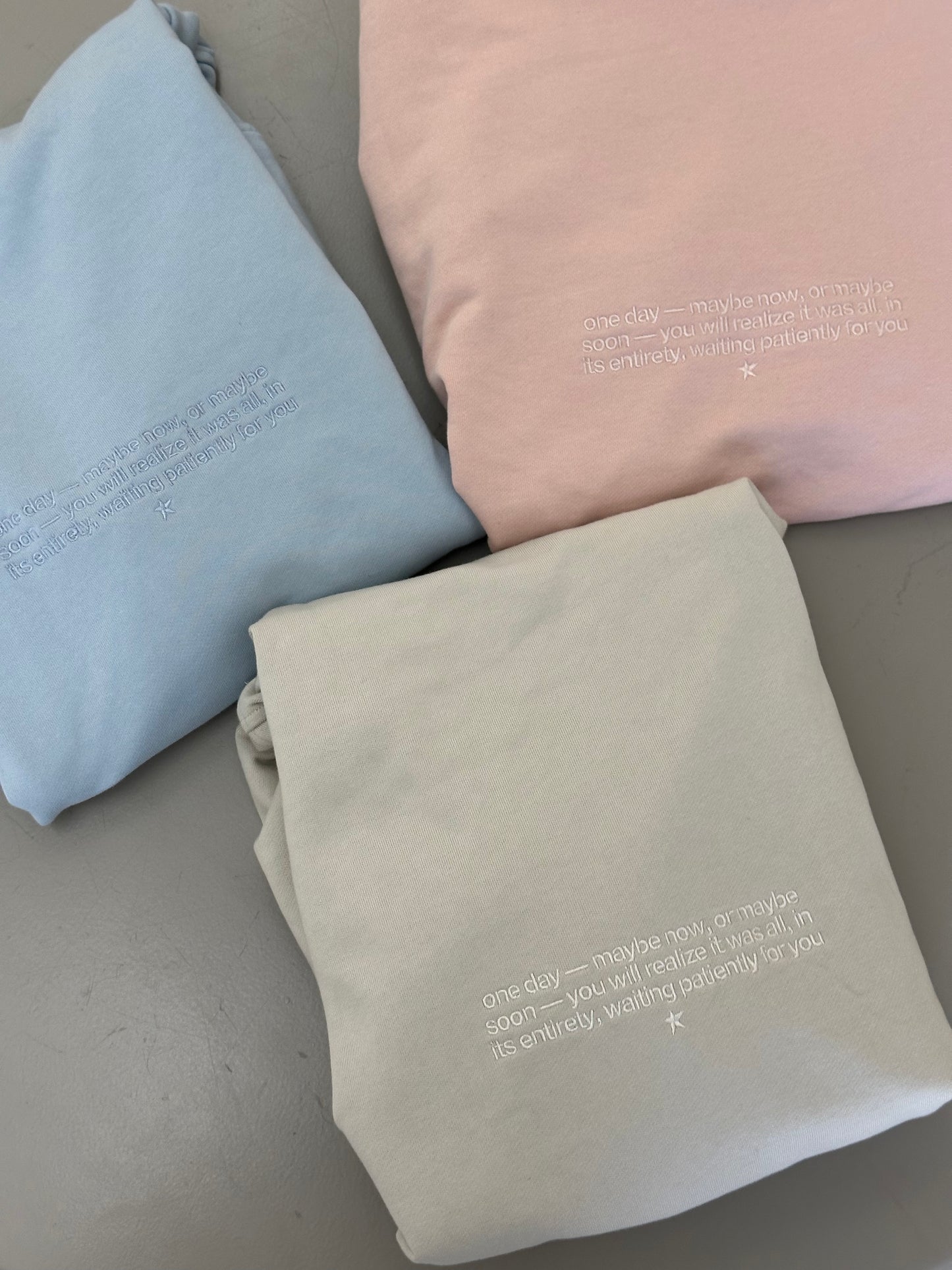 "The Awakening" hoodie in cloudy blue