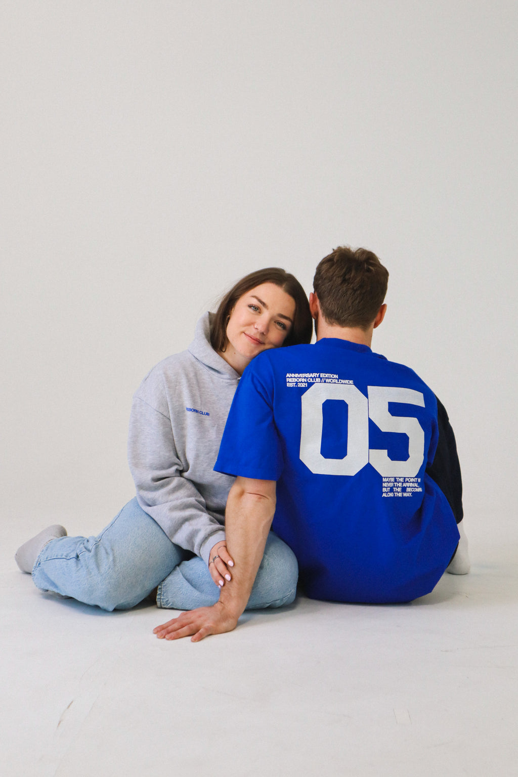 'THE BECOMING' TEE IN ROYAL BLUE