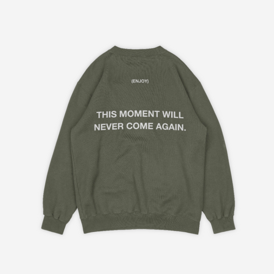 THIS MOMENT' moss crewneck