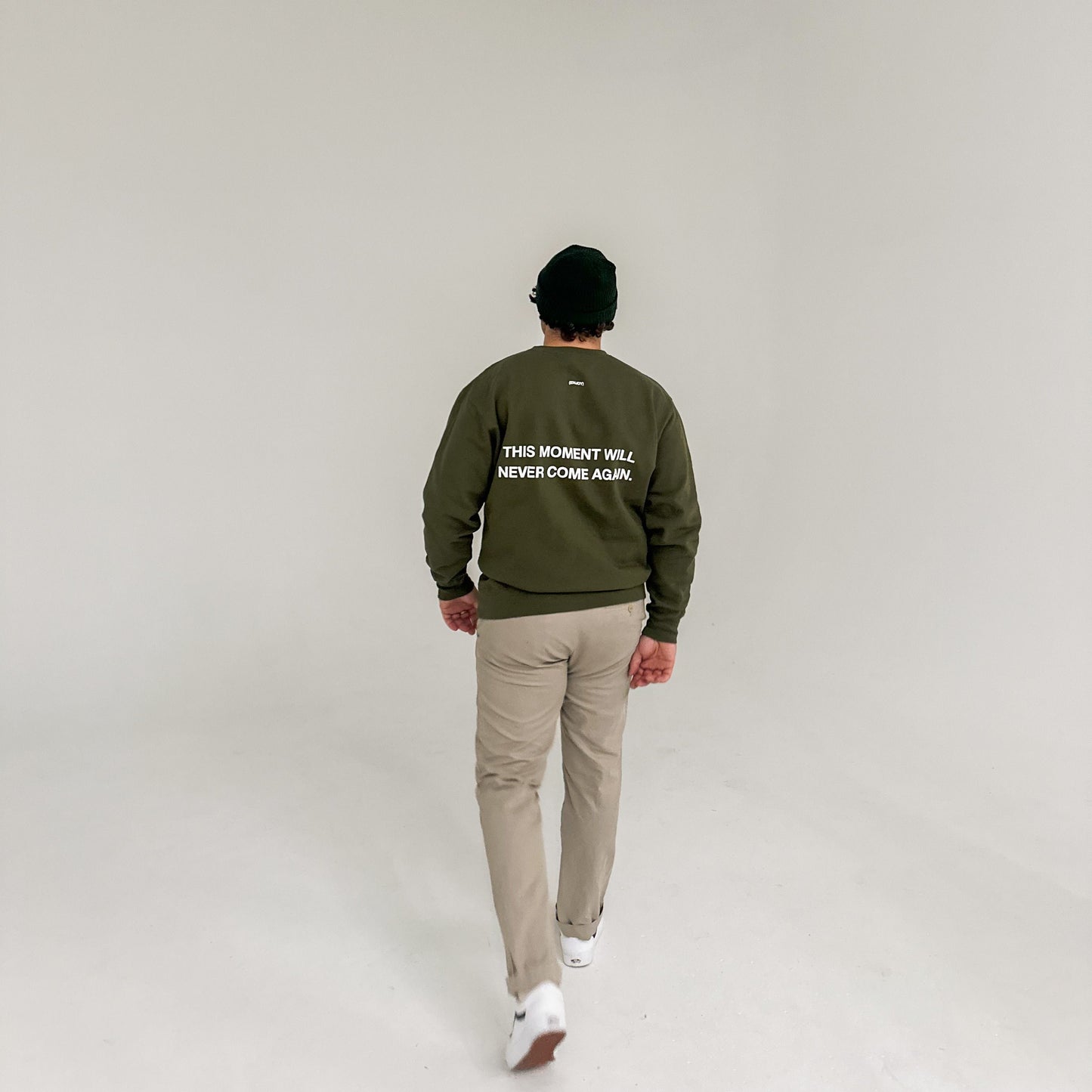 THIS MOMENT' moss crewneck