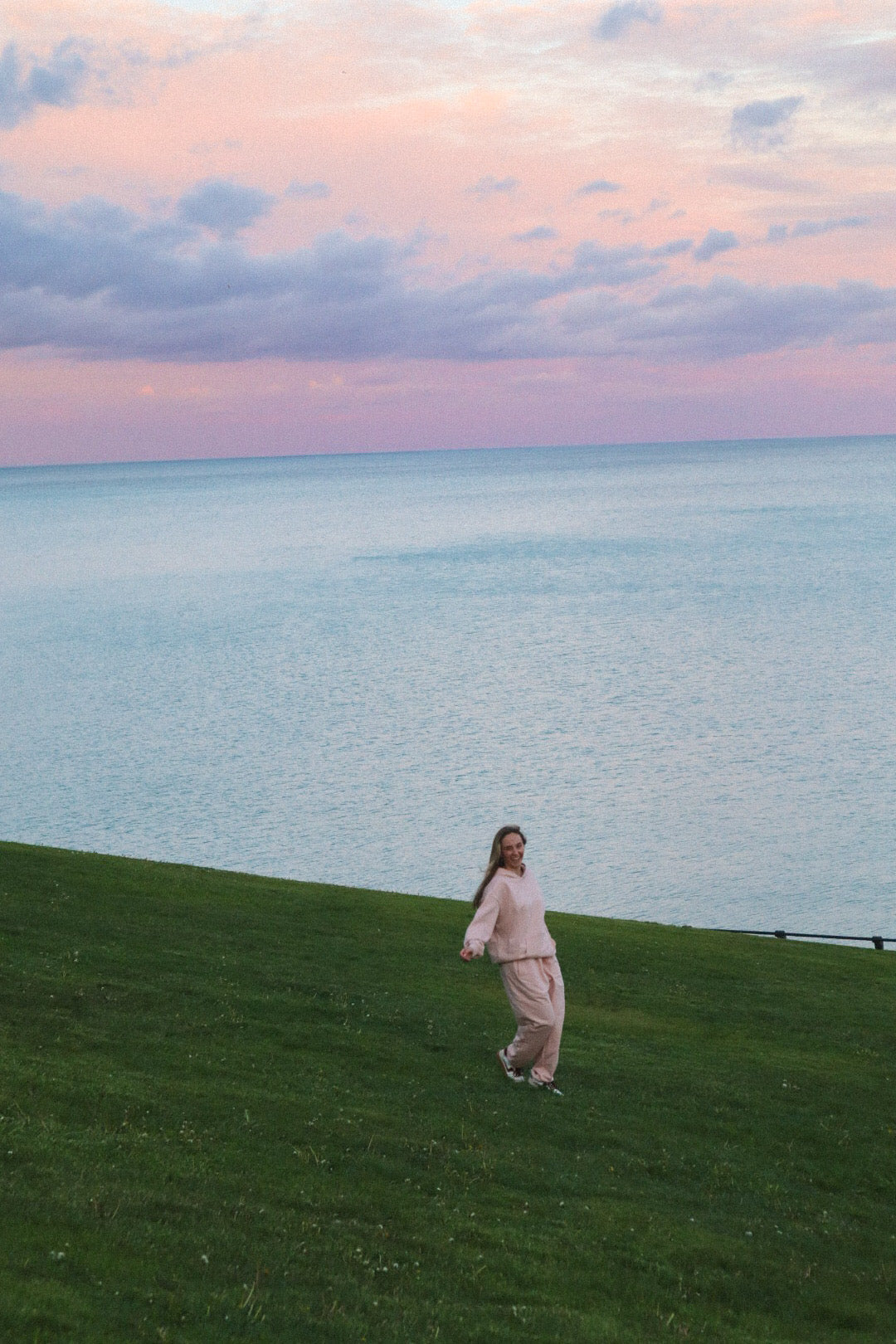 'THE AWAKENING' SWEATS IN BLUSHED PINK