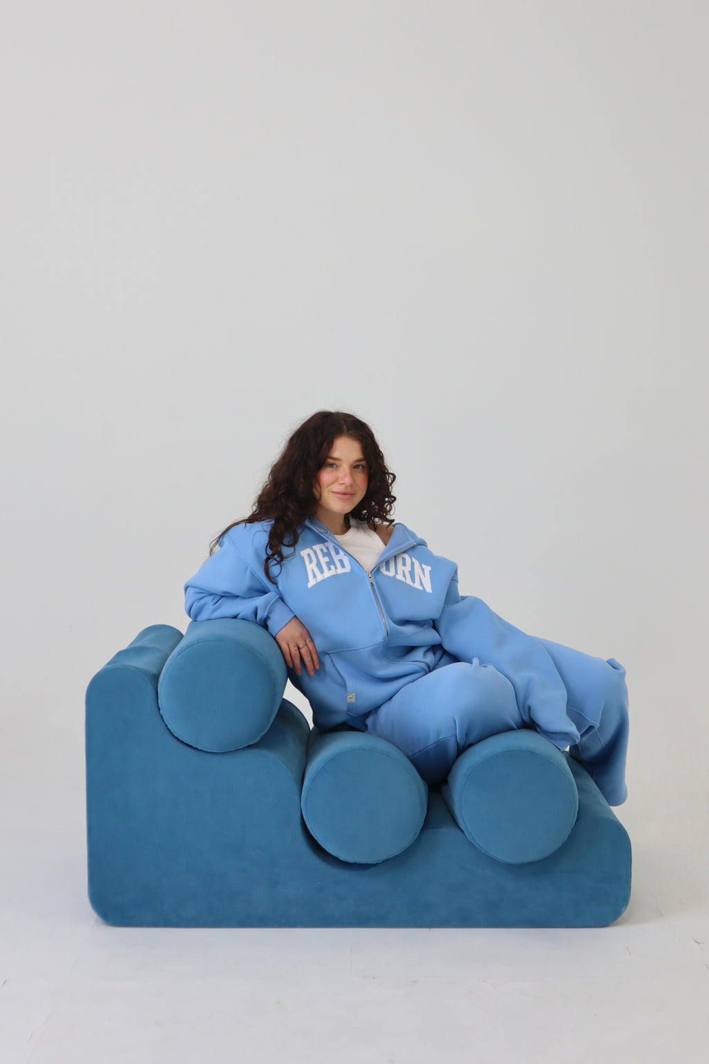 VARSITY ZIP HOODIE IN SKY