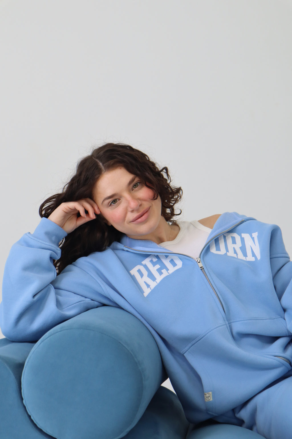VARSITY ZIP HOODIE IN SKY